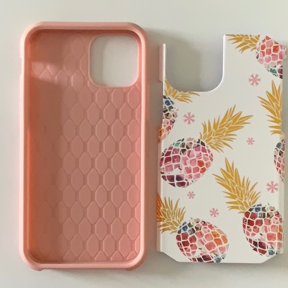 🍍 *LIKE NEW* iPhone 11 Pro Case 🍍 - Picture 3 of 3